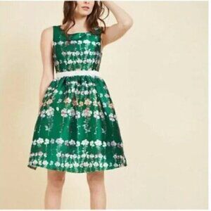 NWT Liza Luxe ModCloth emerald green floral dress